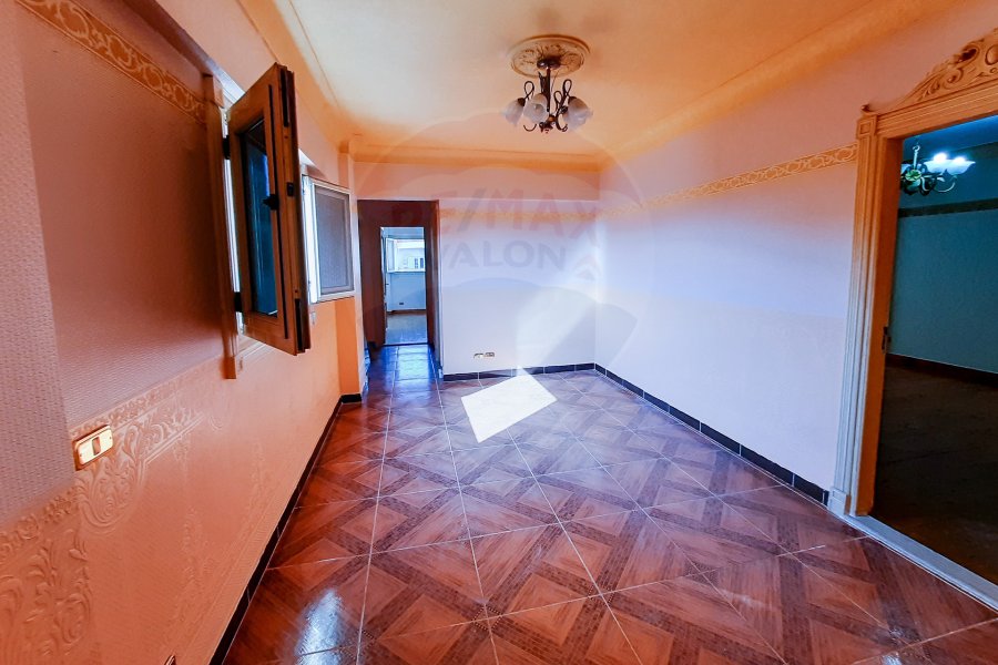 Apartment For Sale 250 m Elebrahmya (Abo Qer Main St.)