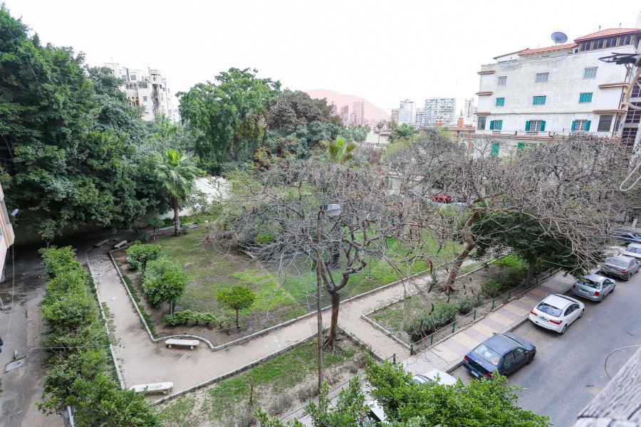 Apartment For Rent 370 m Latin District