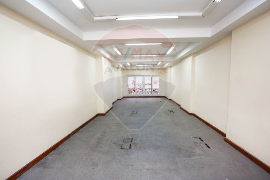 Administrative unit for sale 370 m Smouha (Fawzy Moaaz st.)