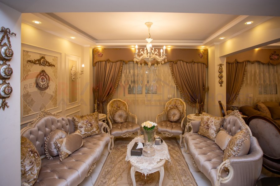 Apartment for sale 150 m Roushdy (Al-Maaskar Al-Romani St.)
