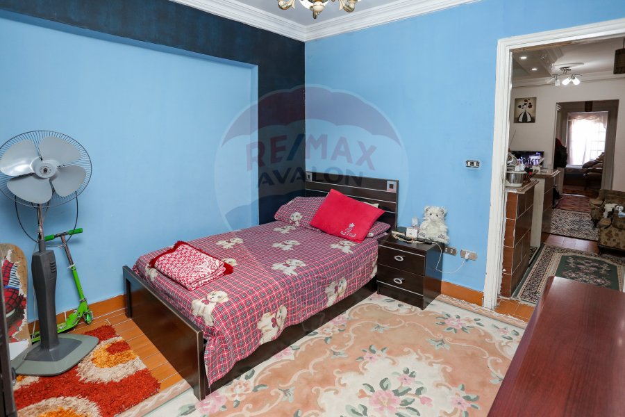 Apartment for sale 125 m Camp Caesar (steps from The Teram - Faculty of Engineering.)