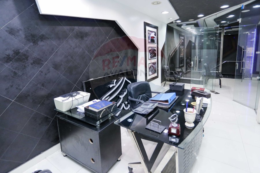 Commercial shop + Mezzanine for rent 285 m Smouha (Miami ( 45th Street)