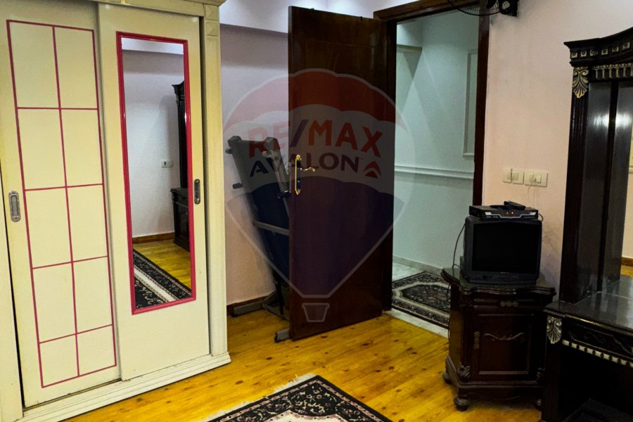 Furnished apartment for rent 150 m Smouha (Branched from Fawzi Moaz St)