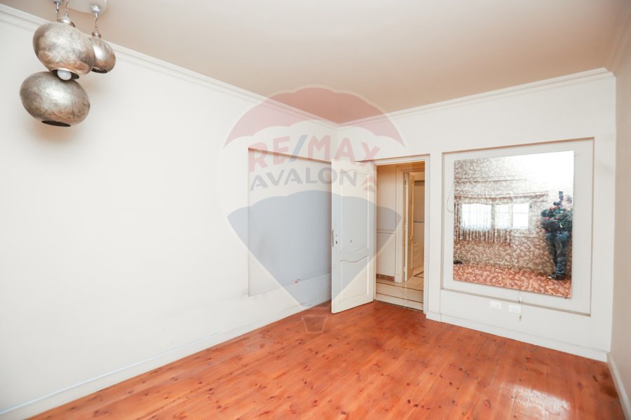 Apartment for sale 240 m Smouha - ( Fawzi Moaz St - steps from Smouha square )