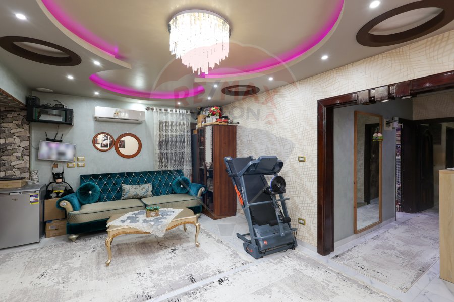 Villa for sale 295 m Maamoura Beach (steps from the sea)
