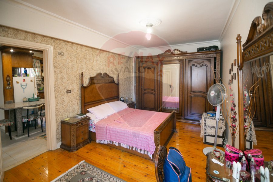 Apartment for sale 200 m Gleem (Adly Yakn st)