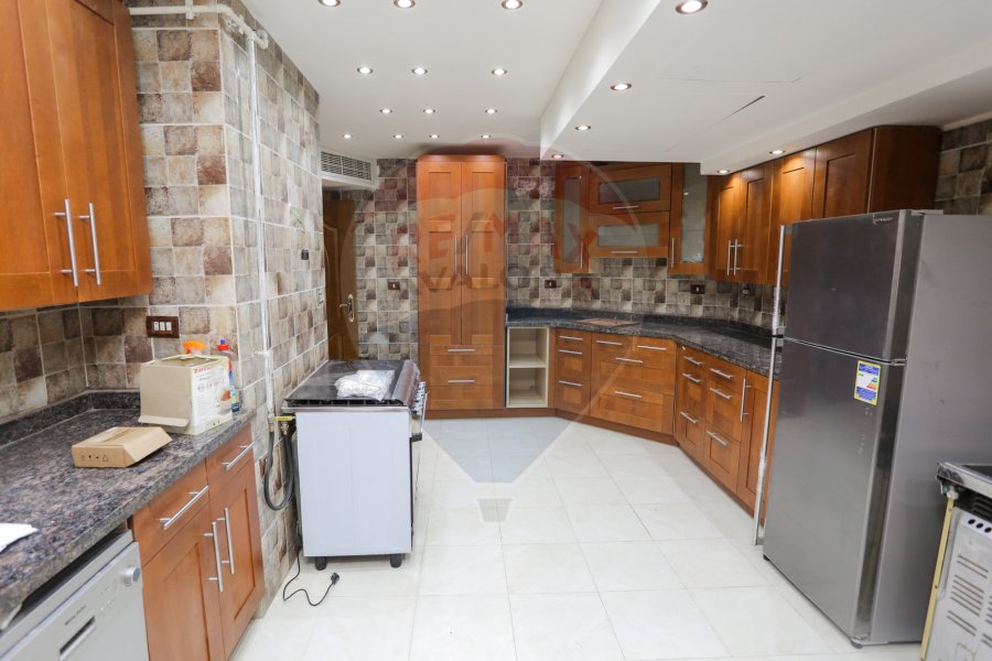 Furnished Apartment for rent 345 m Zizinia (In front Royal Jewellery)