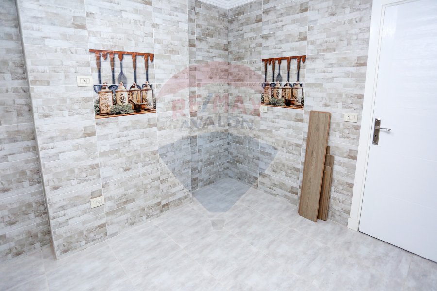 Apartment For Sale 174 m Smouha (East Towers Compound - Ryada St)