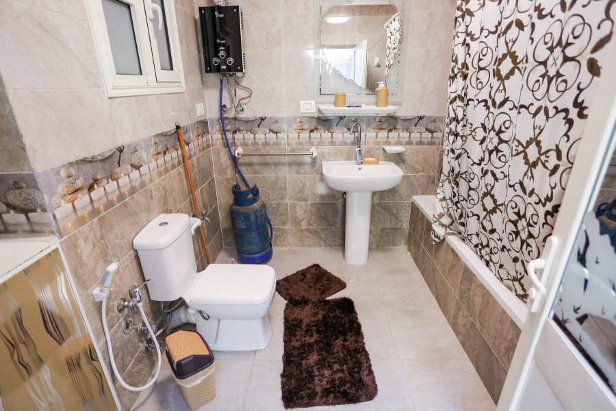 Apartment For Sale 220m Elsaraya (Number 3 From Corniche)