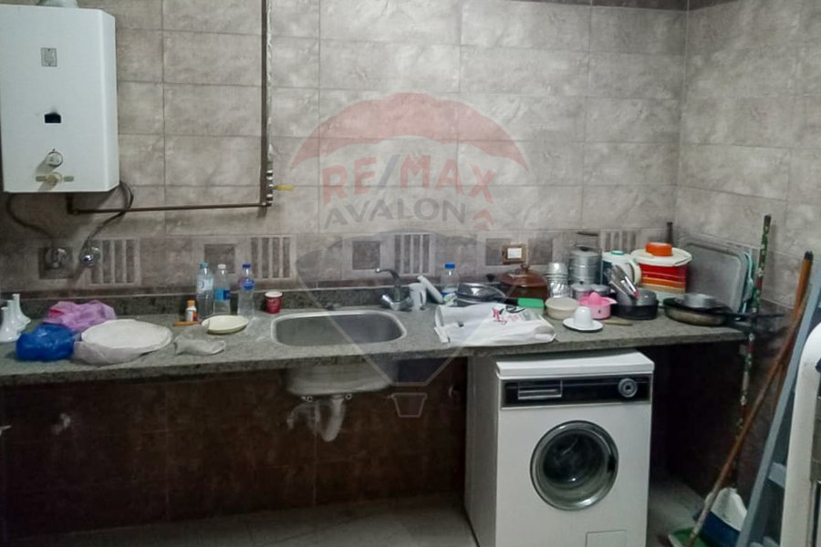 Commercial Headquarters For Rent 200 m (Mohamed Karim St.)
