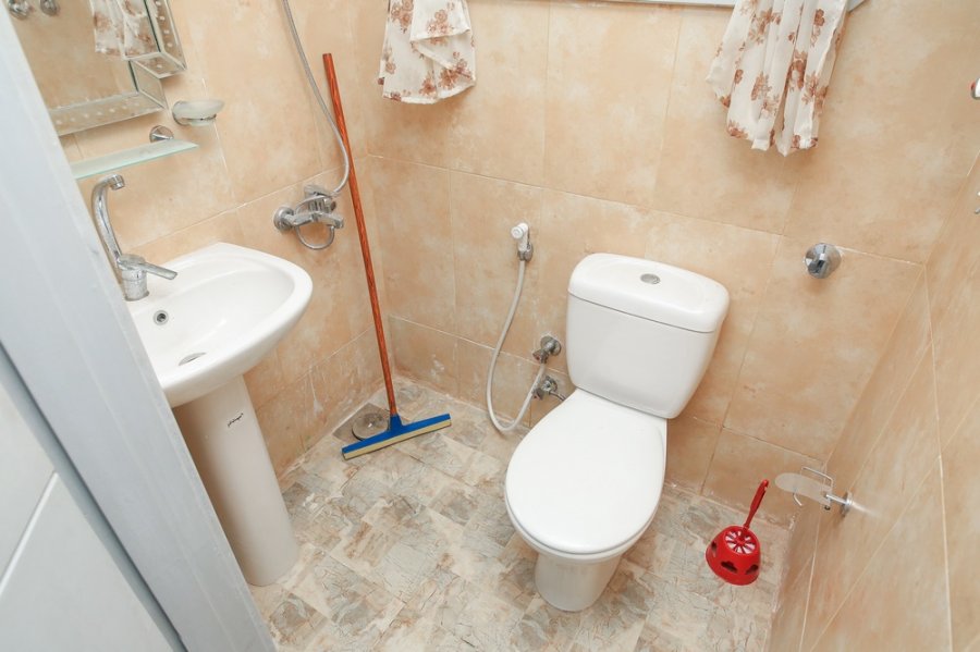 Mezzanine For Rent 457m Laurent (Serhank St.)