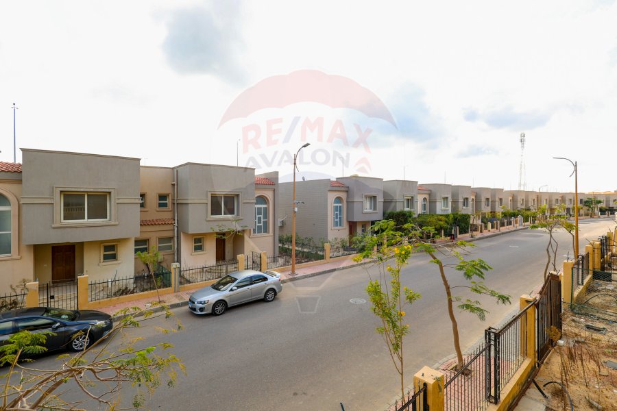 Villa for sale 400 m King Mariout (Alex West compound)