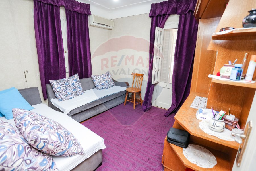 Apartment For Sale 235 m Gleem (Elezaa St.)