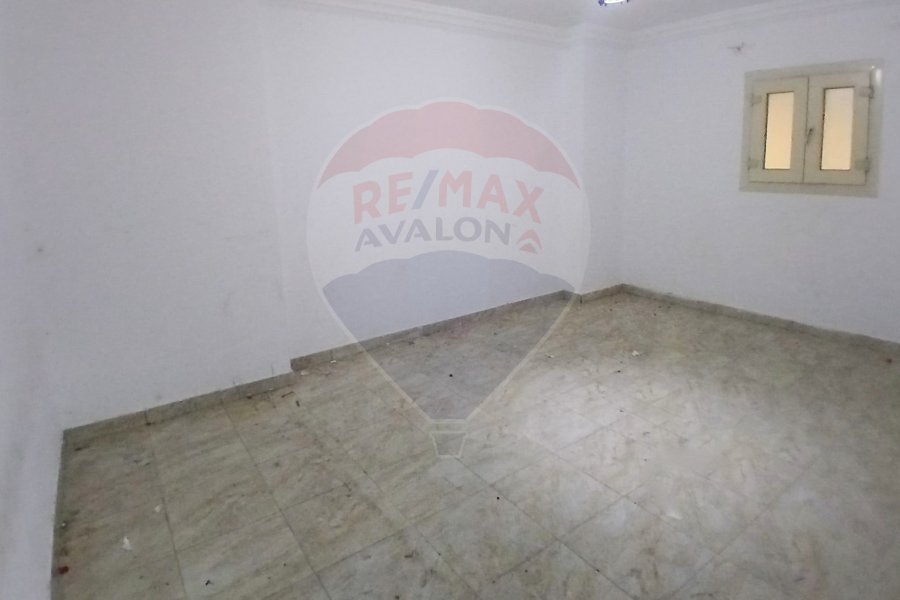 Apartment for sale 170 m Sidi Bishr (directly on the sea)