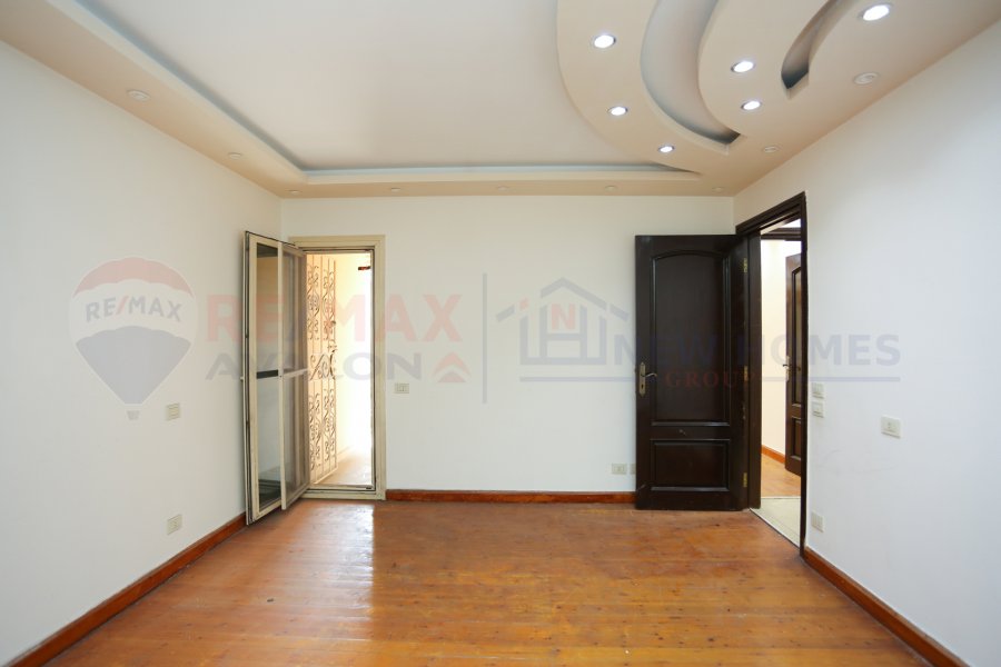 Apartment for sale 200 m Zezinia (directly on the tram - brand building)