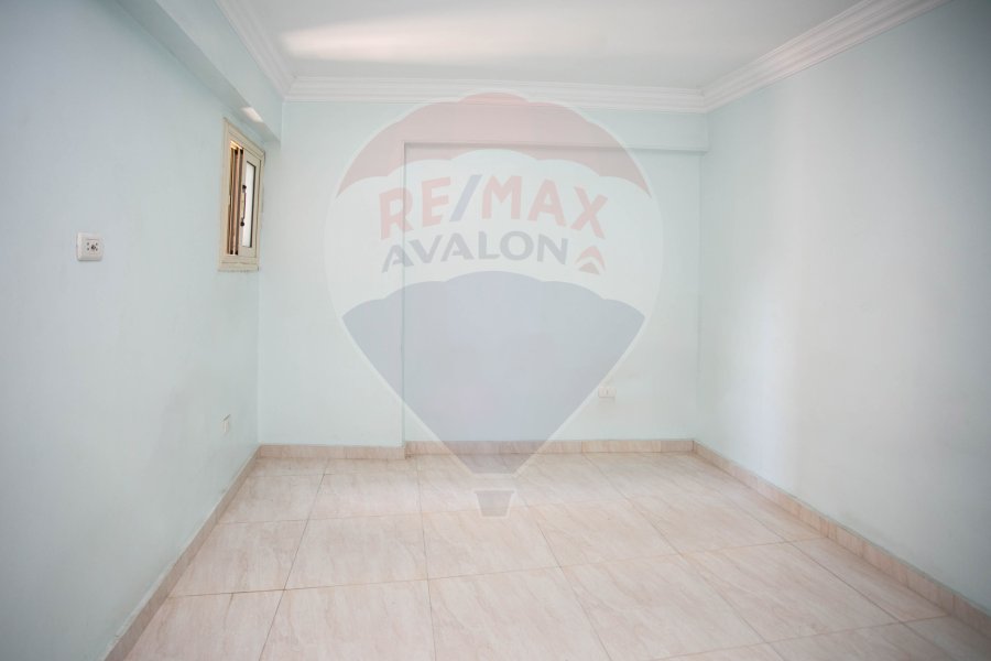 Apartment for sale 160 m Miami ( Branched from Gamal Abdelnasser St)