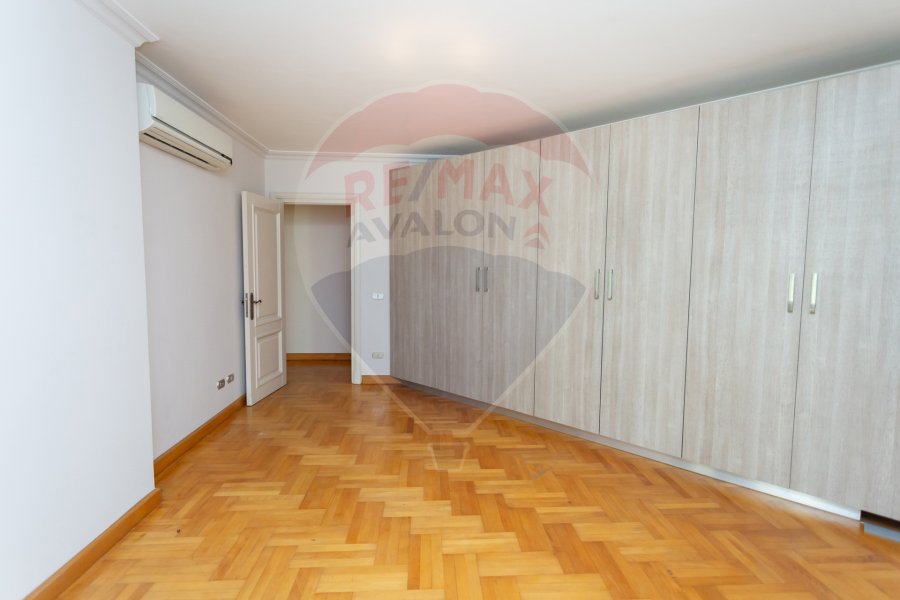Licensed apartment for sale 295 m Kafr Abdo (branched from Maarouf Al-Rasafa st.)