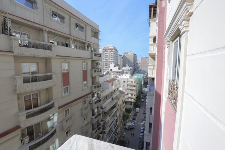 شقة للايجار 231م لوران (ش سيرهنك)