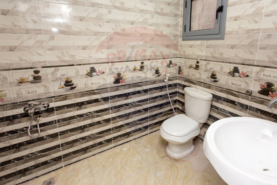 Apartment for sale 85 m Zezinia (Branched from Abu Qer st.)