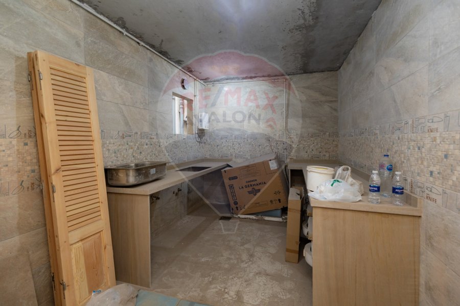 Apartment for sale 220 m Stanly (Stanly towers - steps from the sea)
