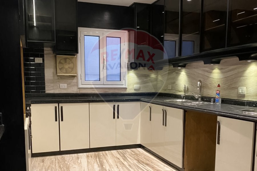 Apartment for sale 240 m Roushdy (directly on the sea)