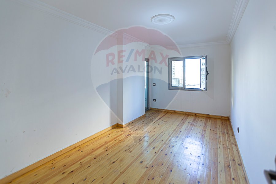 Apartment for sale 172 m Elebrahmia (Abu Qir St. directly)