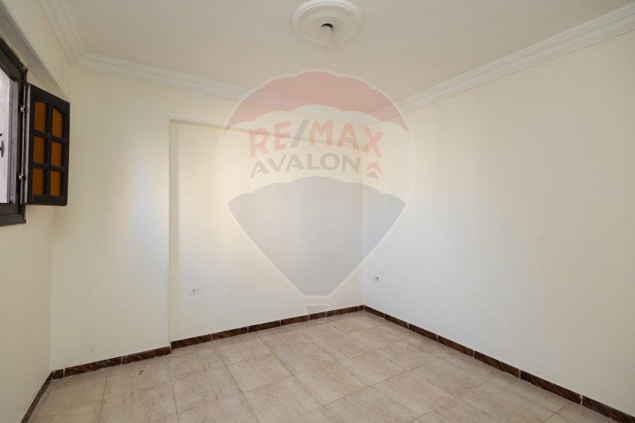 Apartment for sale 180 m Louran (Branched from Omar El-Mokhtar st)