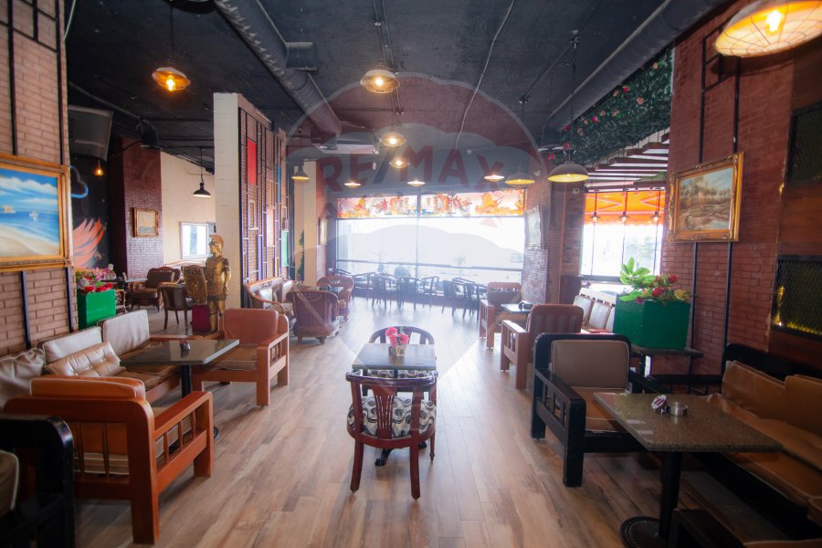 Shop + Up floor for sale 300 m Stanley (Directly on the sea)