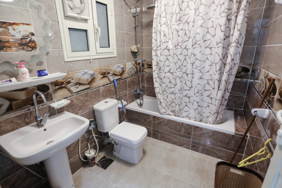 Apartment For Sale 220m Elsaraya (Number 3 From Corniche)