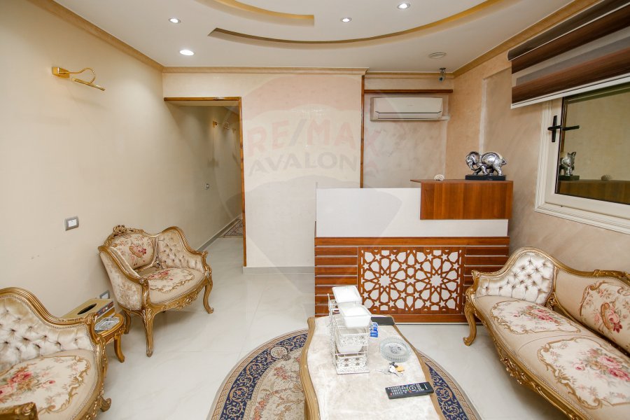 Administrative unit for sale 75 m Raml Station ( El-Sultan Hussien st)