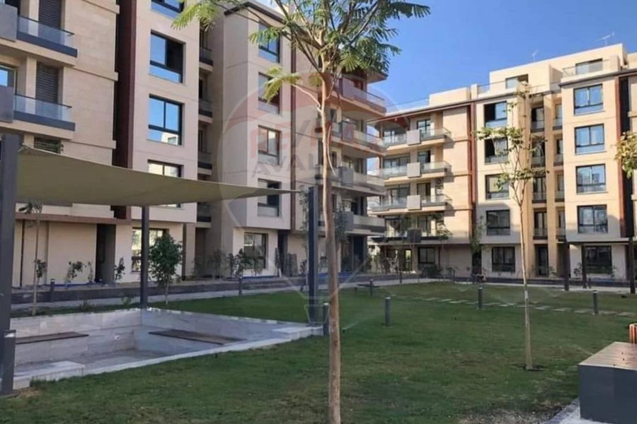 Apartment for sale in Palm Hills Badya (Boulevard Towers) 76 m