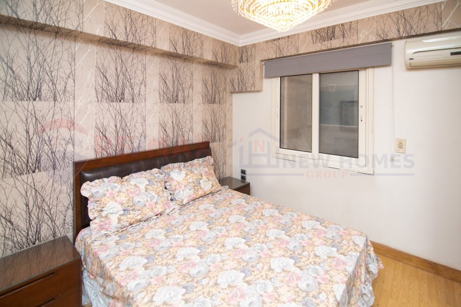 Apartment for sale 330 m Camp Caesar (Directly on the sea)
