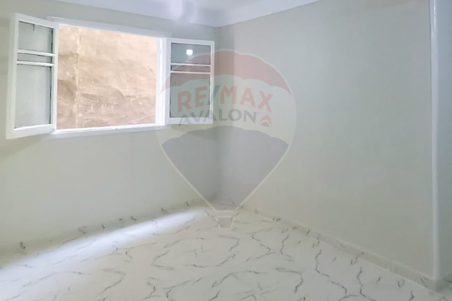 Apartment for sale 100 m Seyouf Tram (branching from Gamal Abdel Nasser St.)