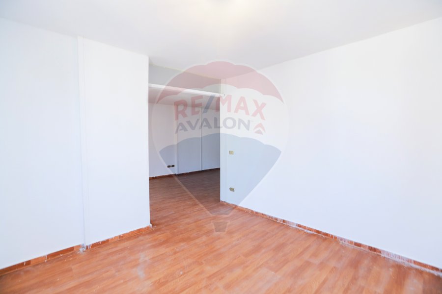 Apartment for sale 150 m Smouha - (steps from Fawzi Moaz Square)