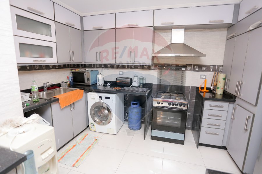 Apartment for Rent 215 m Elasafra (1st num from the Sea)