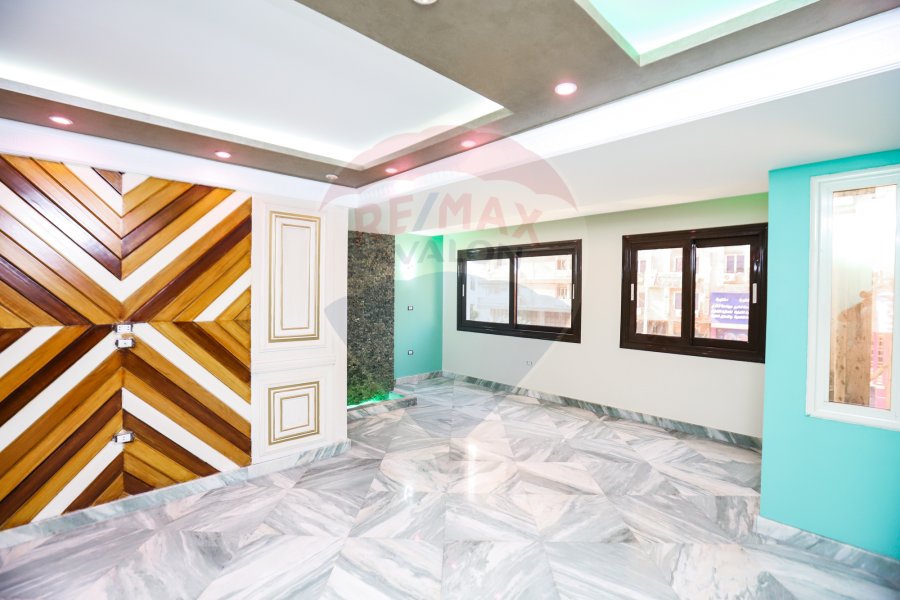 Administrative unite for sale 200 m Ibrahimya (abo qer st)