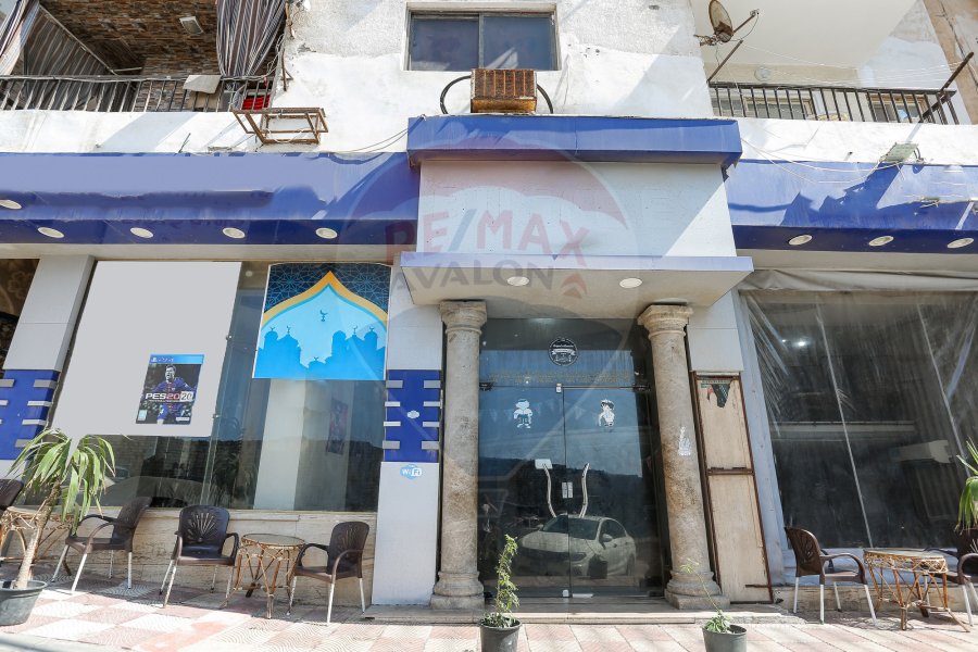 محل مسجل للبيع او الايجار 300 م سيدي بشر (خالد بن الوليد امام فندق رمادا)