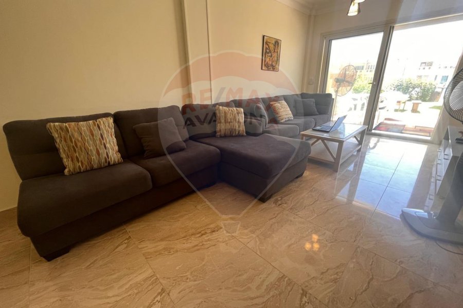 Stand alone villa for sale (Stella Heights) 245 m