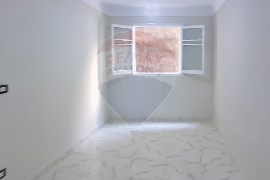 Apartment for sale 100 m Seyouf Tram (branching from Gamal Abdel Nasser St.)