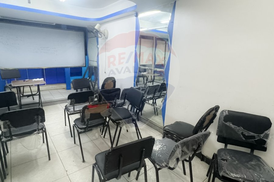 Mezzan for sale 400 m Al Ibrahimiyah (Abd El-Moneim Sanad St)