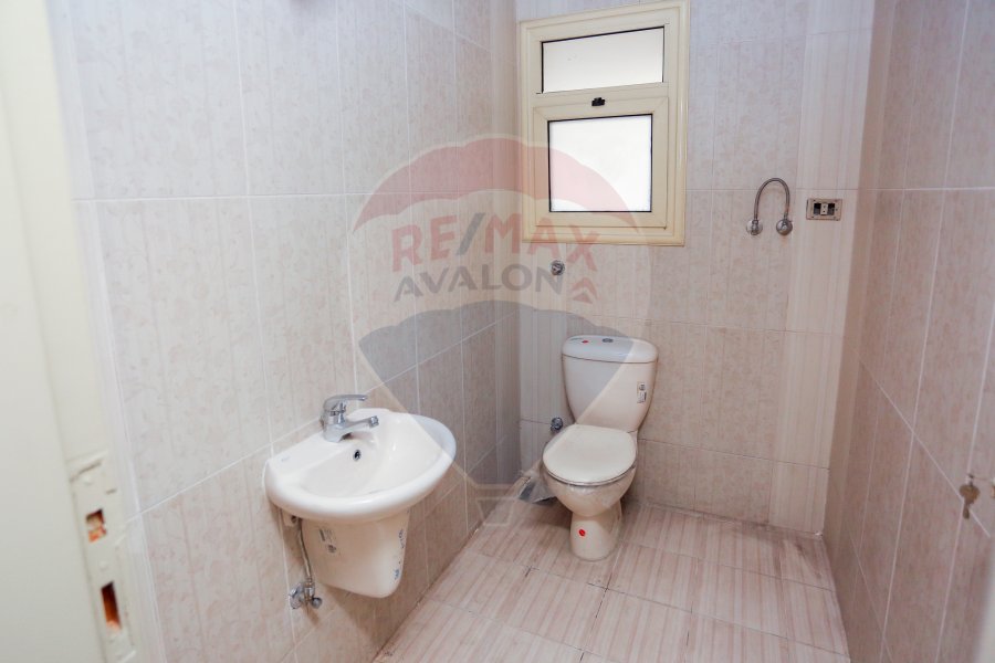 Mezzanine for Rent 825 m Smouha (Fawzy Moaz St.)