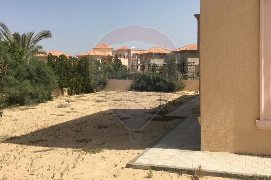 Stand-alone villa for sale, 820 sqm, king Mariout (Alex West - Antoniadis, model V4)