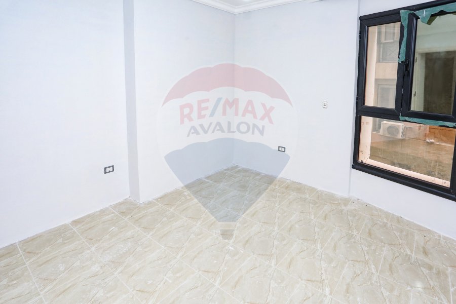 Apartment for Sale 182 m Smouha (East Tower Compound - Ryada school st)