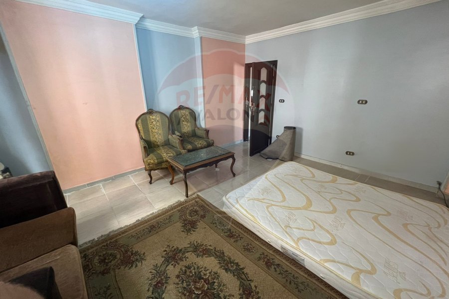 Apartment for rent 130 m Louran (Al-Taroty St.Branched from Shaarawy St.)