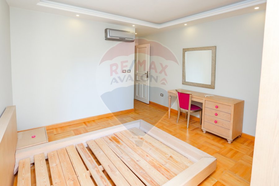 Apartment for Sale 195 m sporting (Abo qur st)