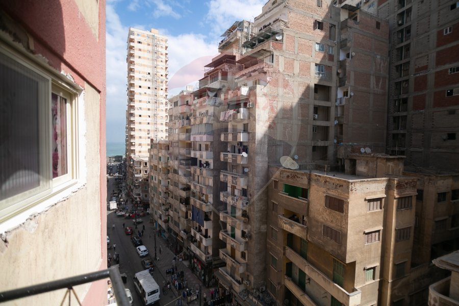 Apartment for sale 140 m Sidi Bishr (Khaled Ibn Waleed St.)