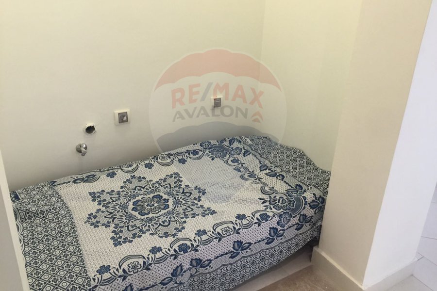 Furnished Ground chalet with garden for rent (Verde - Marassi) 140 m