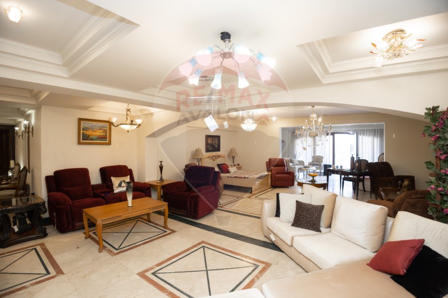 Apartment for sale 325 m Smouha (ِAlbert Al-Awal st. - brand building)