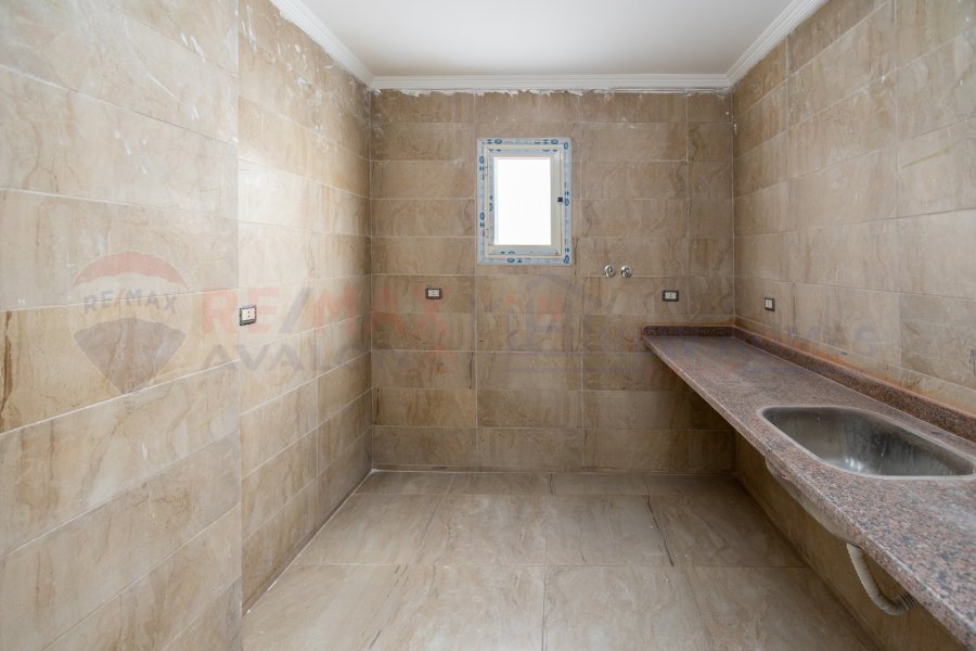 Apartment for rent 185 m Al-Ibrahimia (steps from Sporting Club)
