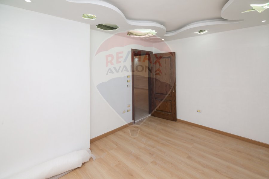 Apartment for sale 135 m Ibrahimia (Abu Qir St.)